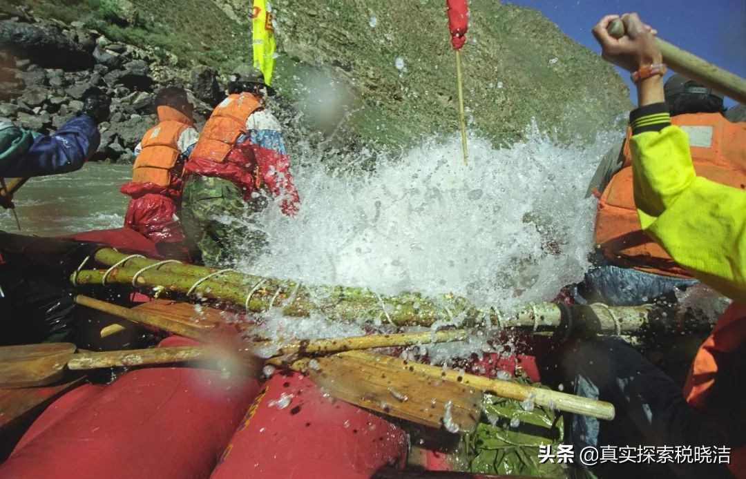 二十个男人和一条江（附：每个队员大头照）