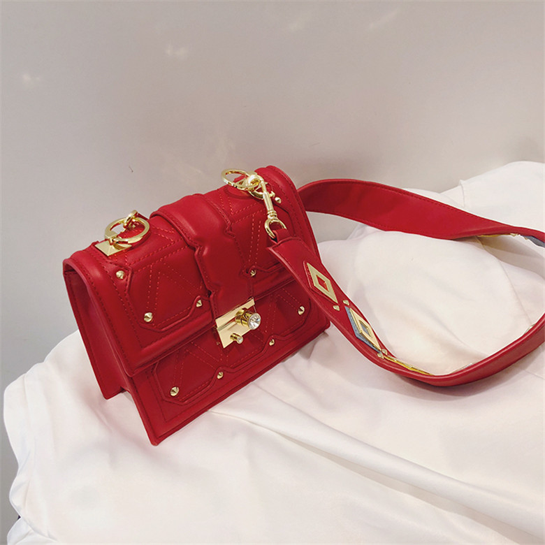 讨好女朋友的100种方法,讨好女朋友的一百种方法