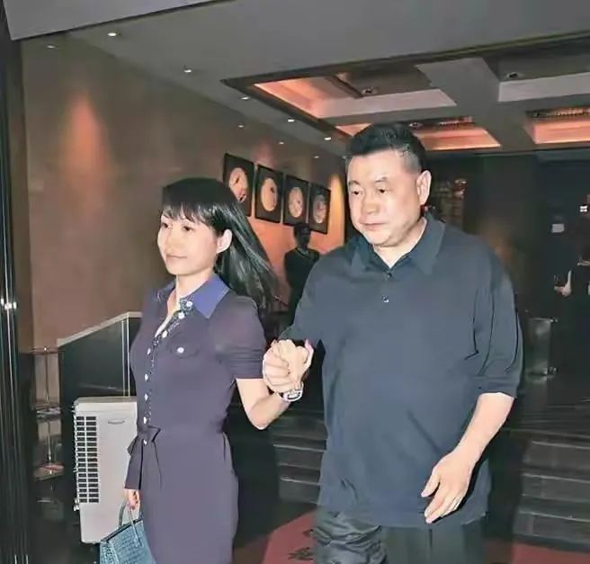 刘銮雄历任女友照片,刘銮雄历届女友顺序