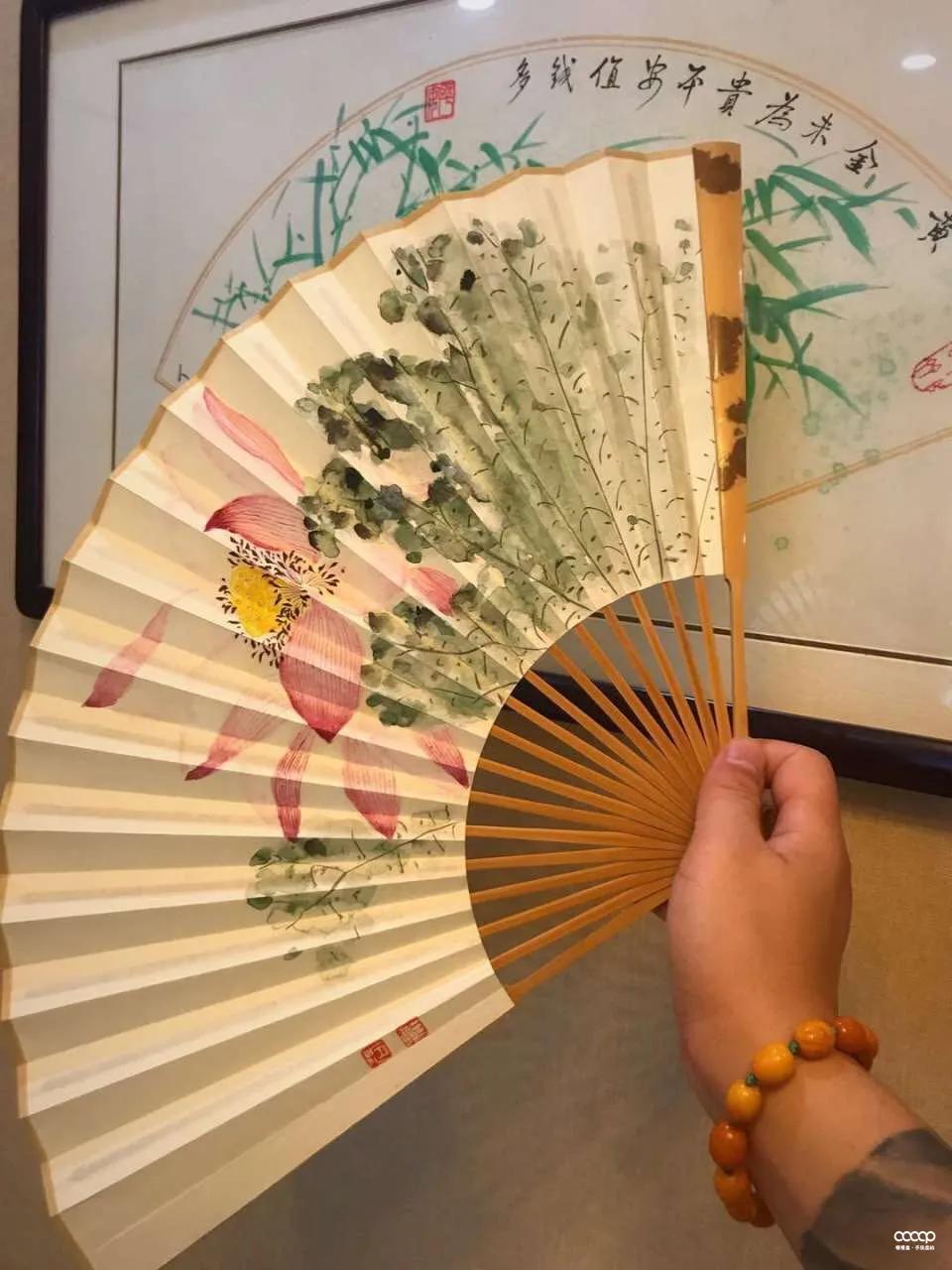 折扇几百到几万,几百到几千的折扇