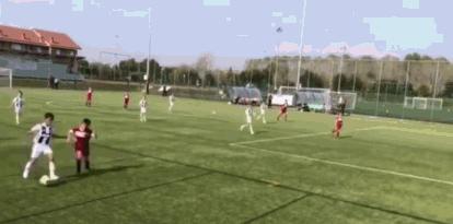 比C罗牛！迷你罗为尤文狂夺4冠，天赋惊人，贝克汉姆含泪点赞！