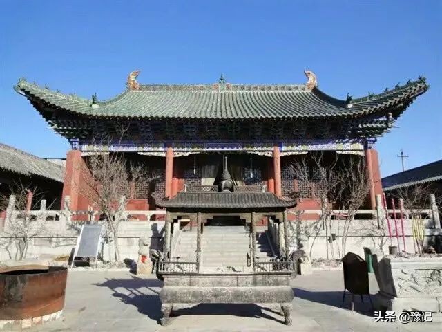 城隍庙里拜城隍,城隍庙城隍奶奶