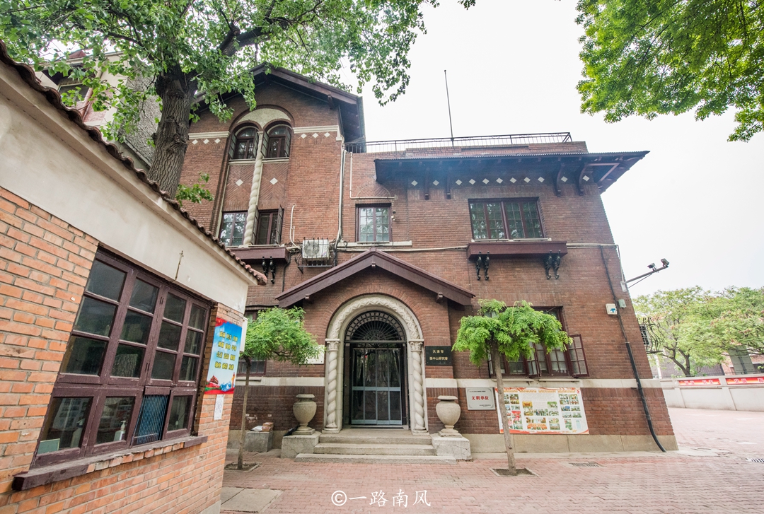 天津五大道，中国保存最为完整的洋楼建筑群，人称万国建筑博览苑