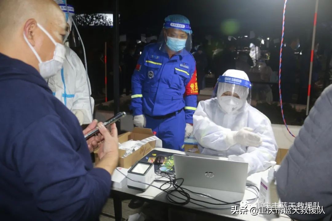 抗疫简报范文100字,抗疫报道稿件