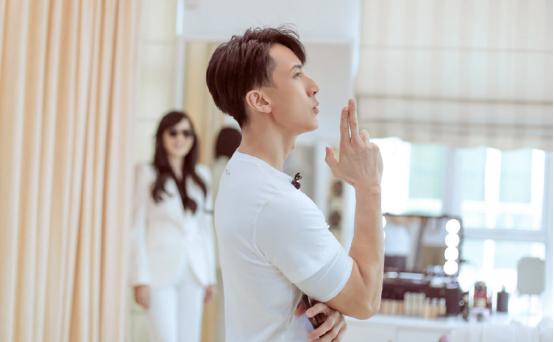 吴尊终于晒老婆正面照,吴尊的婚纱照大全