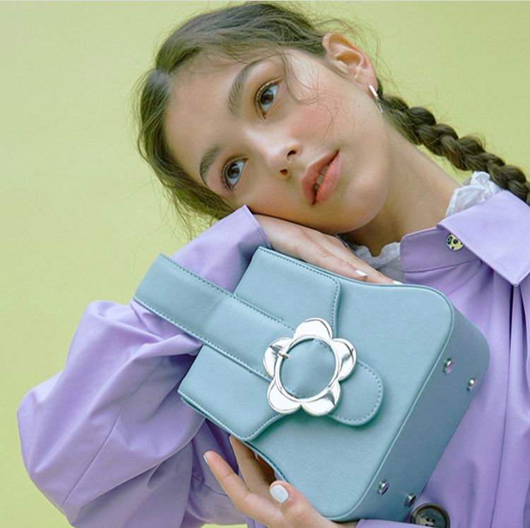 女孩子需不需要一个贵的包,女人一般买什么价位的包