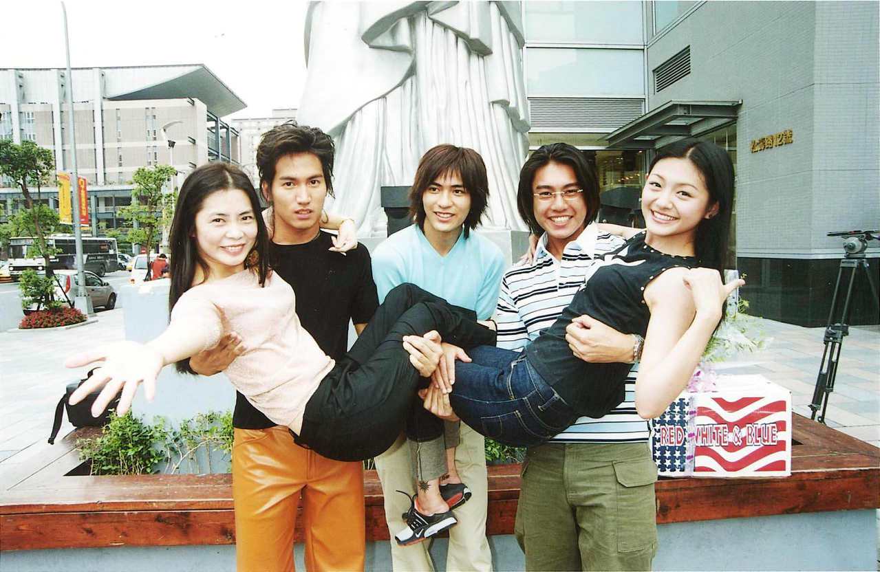 赵又廷绯闻大全,赵又廷几段感情经历