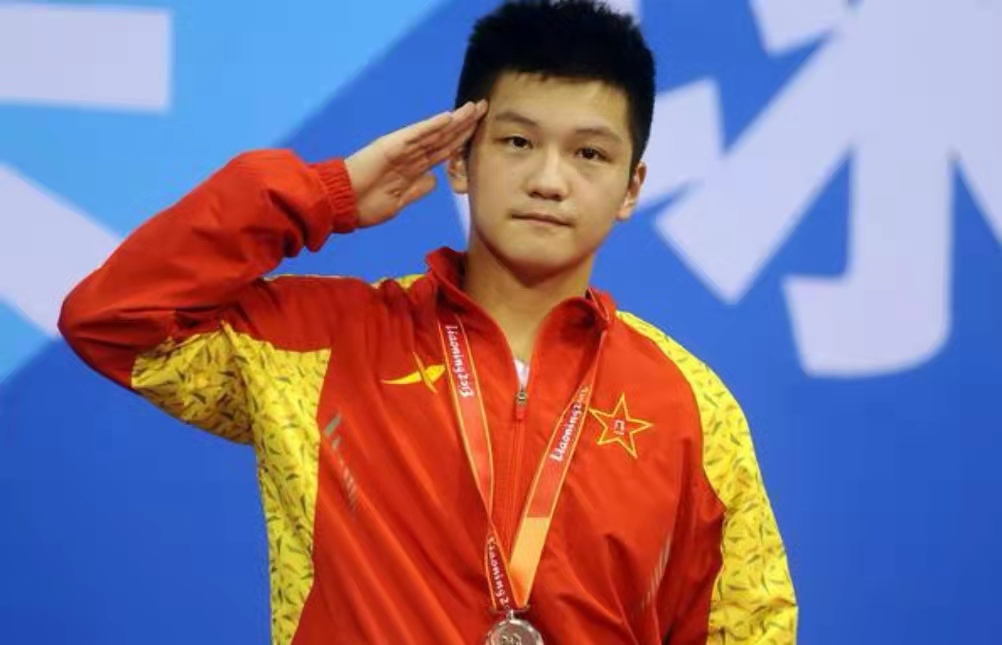 王皓奥运会的三次亚军都输给了谁,王皓三次奥运银牌采访