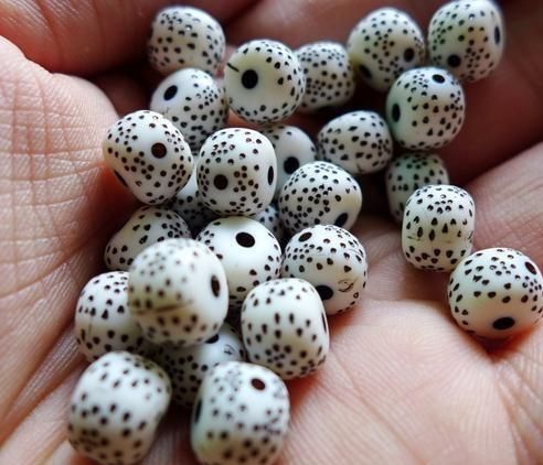 文玩什么饰品好看男生佩戴,适合男士佩戴的文玩有哪些