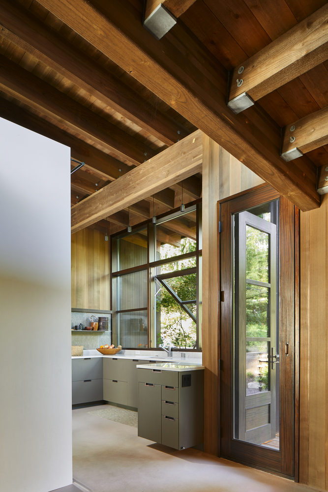 高层森林住宅,远离城市的喧嚣享受大自然的净土