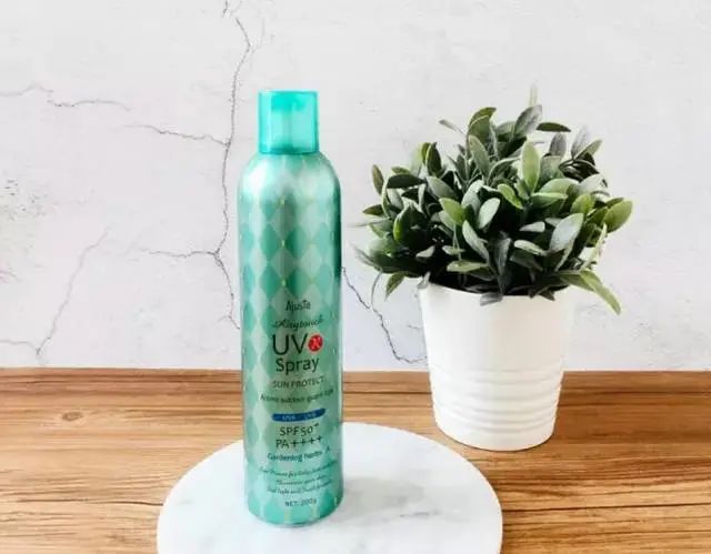 李佳琦推荐防水防晒霜,李佳琦防水防晒霜推荐