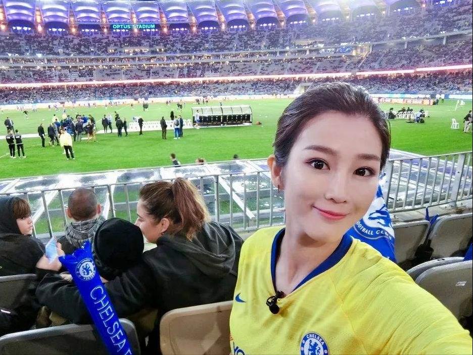 被拿刀追砍，抓伤*处私**，张培萌发文回应家暴，自己才是受害者