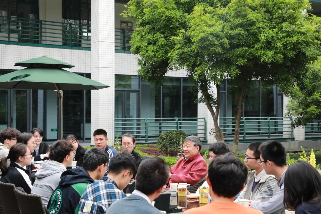 刘一峰耶鲁浙大,85后耶鲁正教授回国