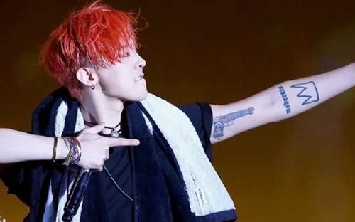 权志龙的恋爱经历,权志龙为了李胜利付出多少