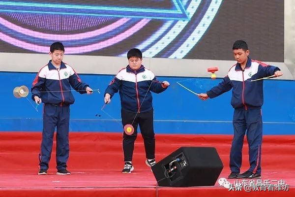 昌乐二中第十五届体育美食节开幕,昌乐二中十六届体育美食节