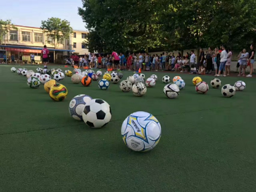 暑期足球公益培训,免费公益足球培训班