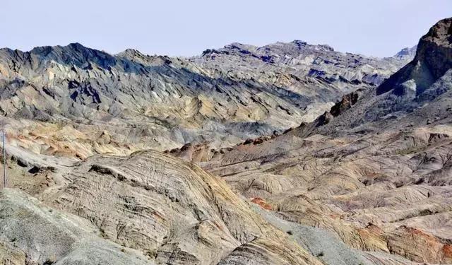 世界上最大规模的丹霞地貌风景区,红石峡奇特的丹霞地貌