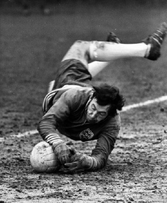 2022年十大守门员精彩瞬间,最伟大十大门将