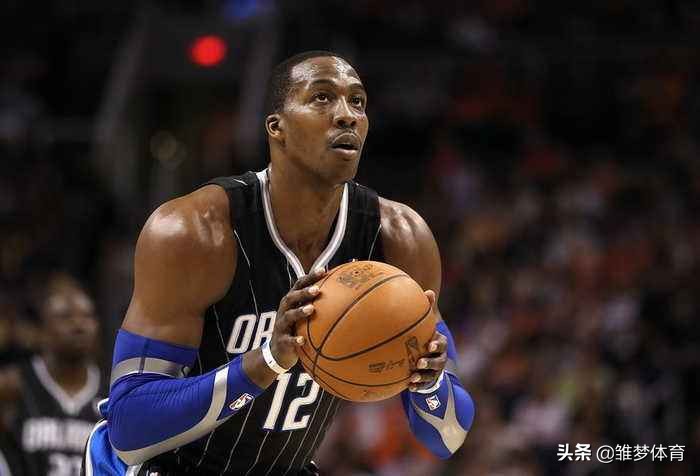 曾经在内线遮天蔽日的超人,如今因为腰伤只能拿迷你中产