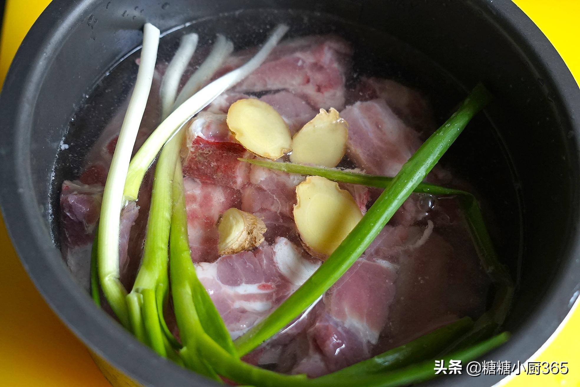 做糖醋排骨排骨不够怎么办,做糖醋排骨不会炒糖色