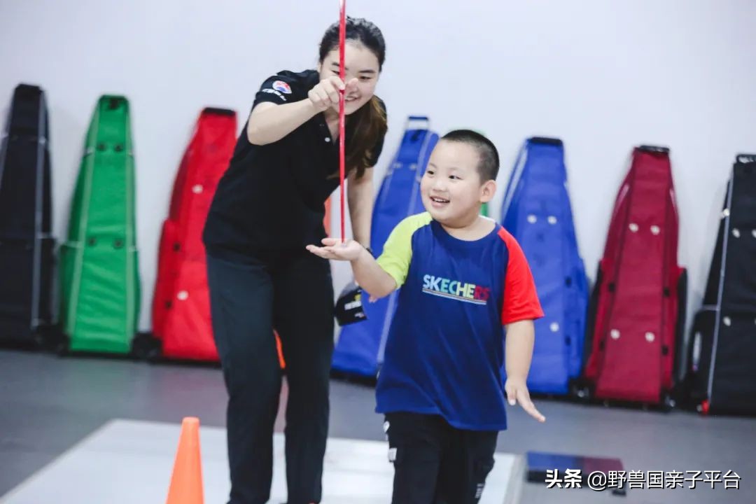 东莞儿童篮球培训机构哪个好,东莞儿童健身球哪家好