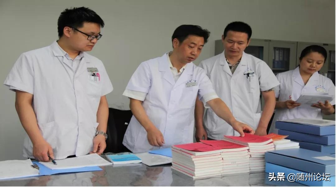 随州市中心医院许景东荣获2019年“湖北医德楷模”称号