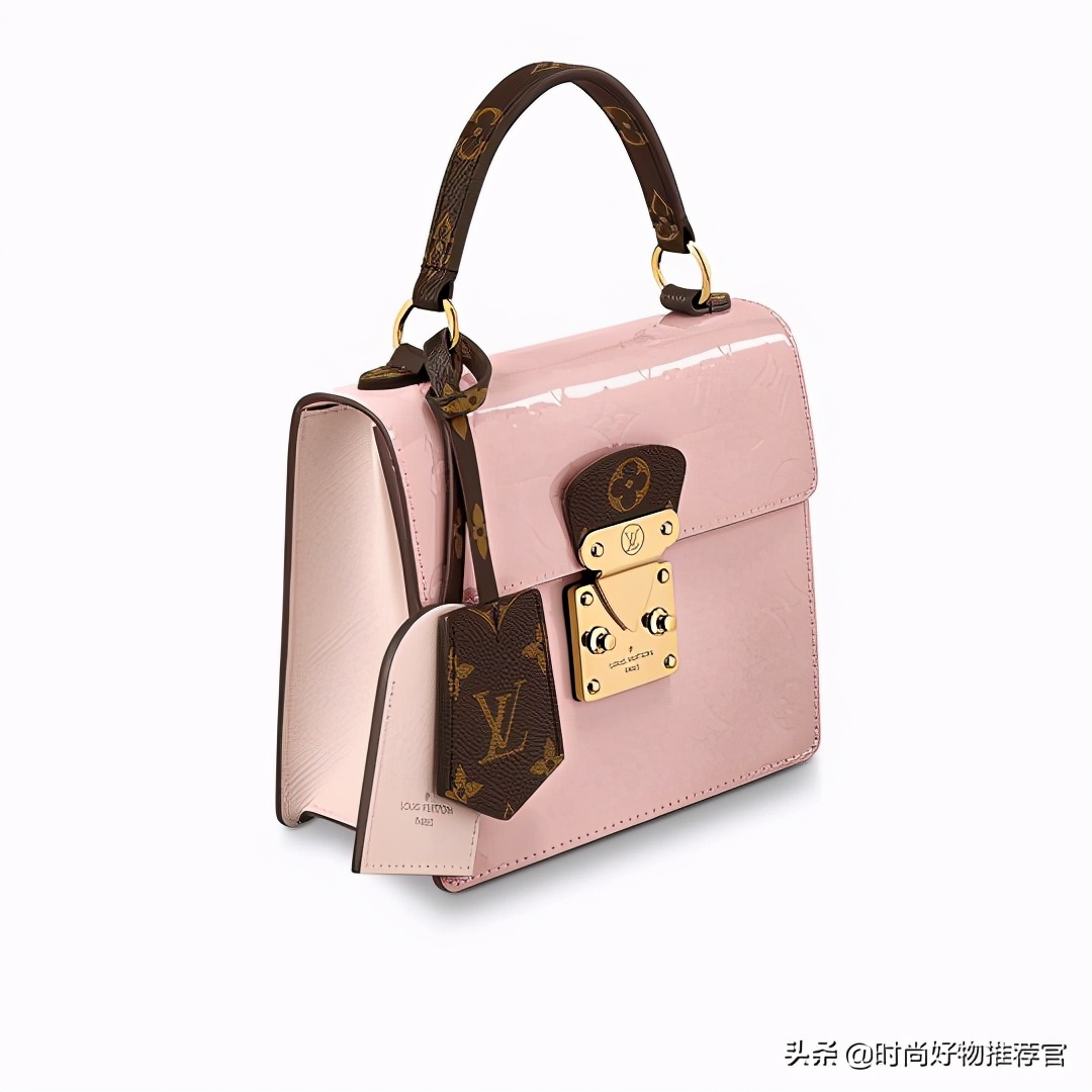 lv黑色牛皮压花邮差包新款有链条,lv新包真皮包