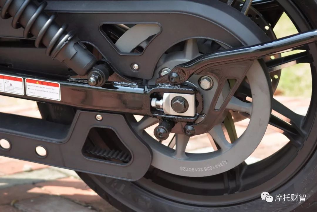 龙嘉v途龙嘉v霸评测,新款龙嘉v霸250多少钱