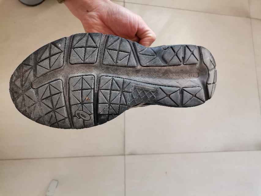 跑鞋测评亚瑟士contend,亚瑟士contend4跑步测试