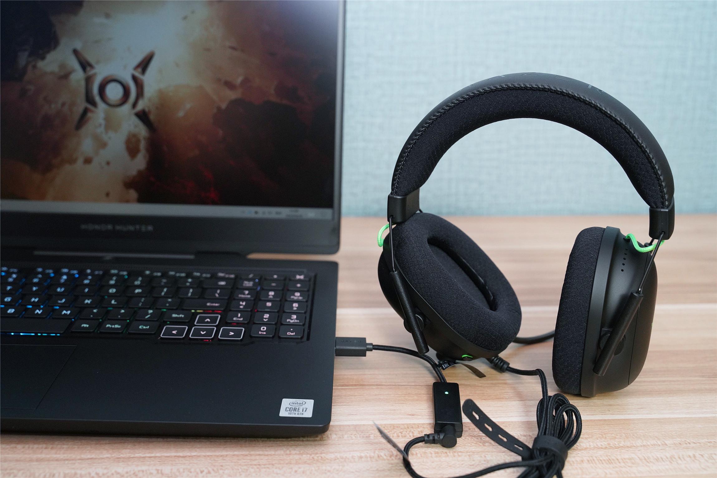 雷蛇旋风黑鲨v2电竞耳机上手,razer雷蛇旋风黑鲨v2x头戴式打csgo