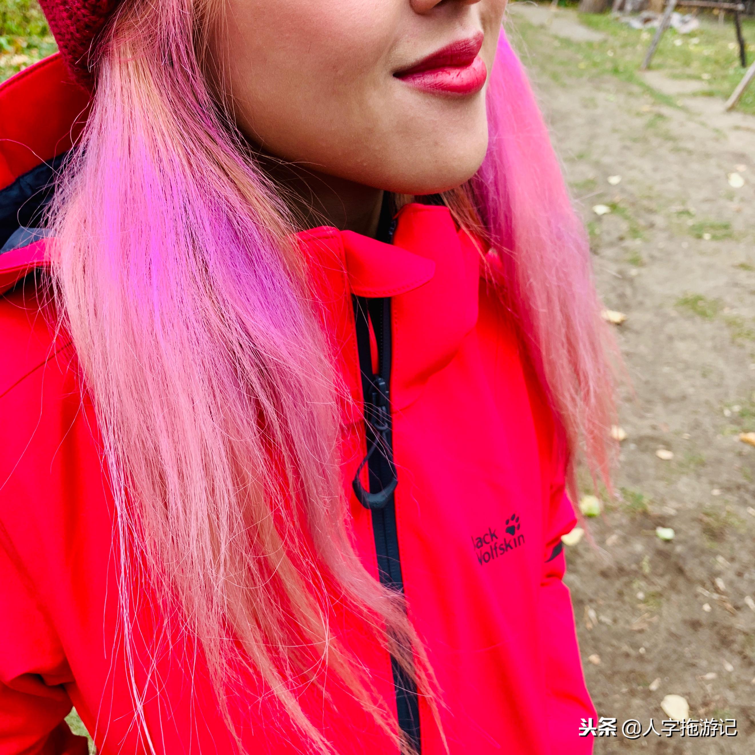 冬日极客，加拿大Wendake穿着狼爪去狼族