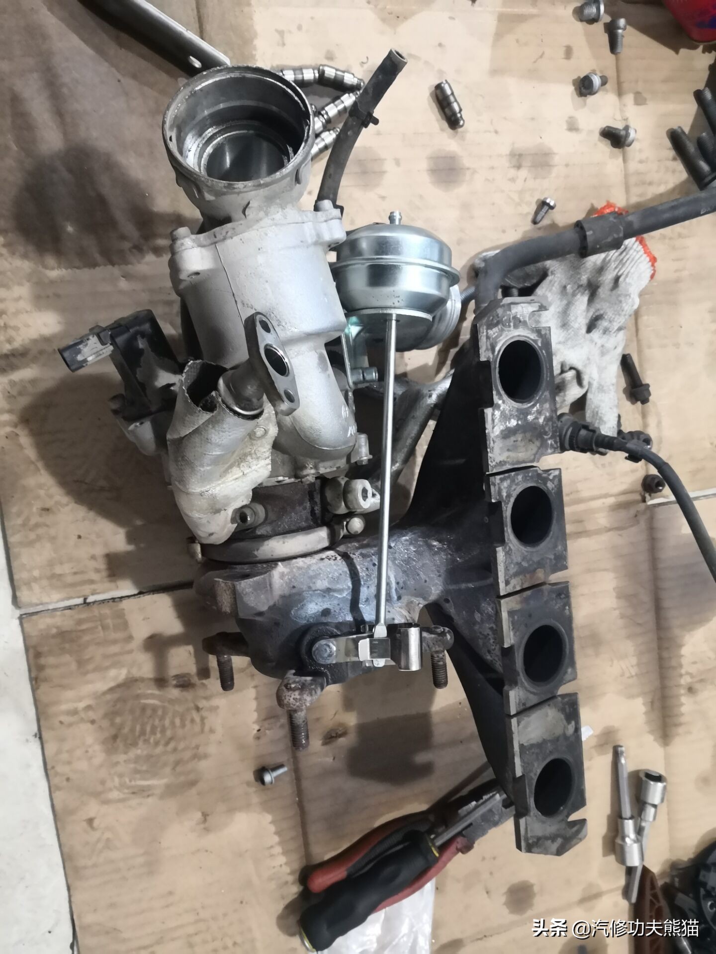 ea8882.0t夏朗烧机油,大众夏朗1.8t烧机油怎么样