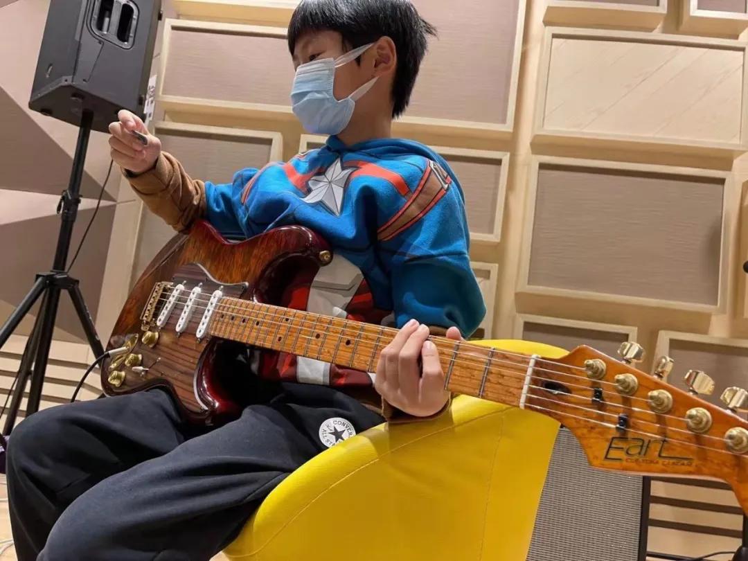 姚林：乐队是有血有肉的“人”玩音乐需要人性化