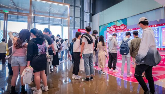 五一期间购物中心,五一消费实体回暖