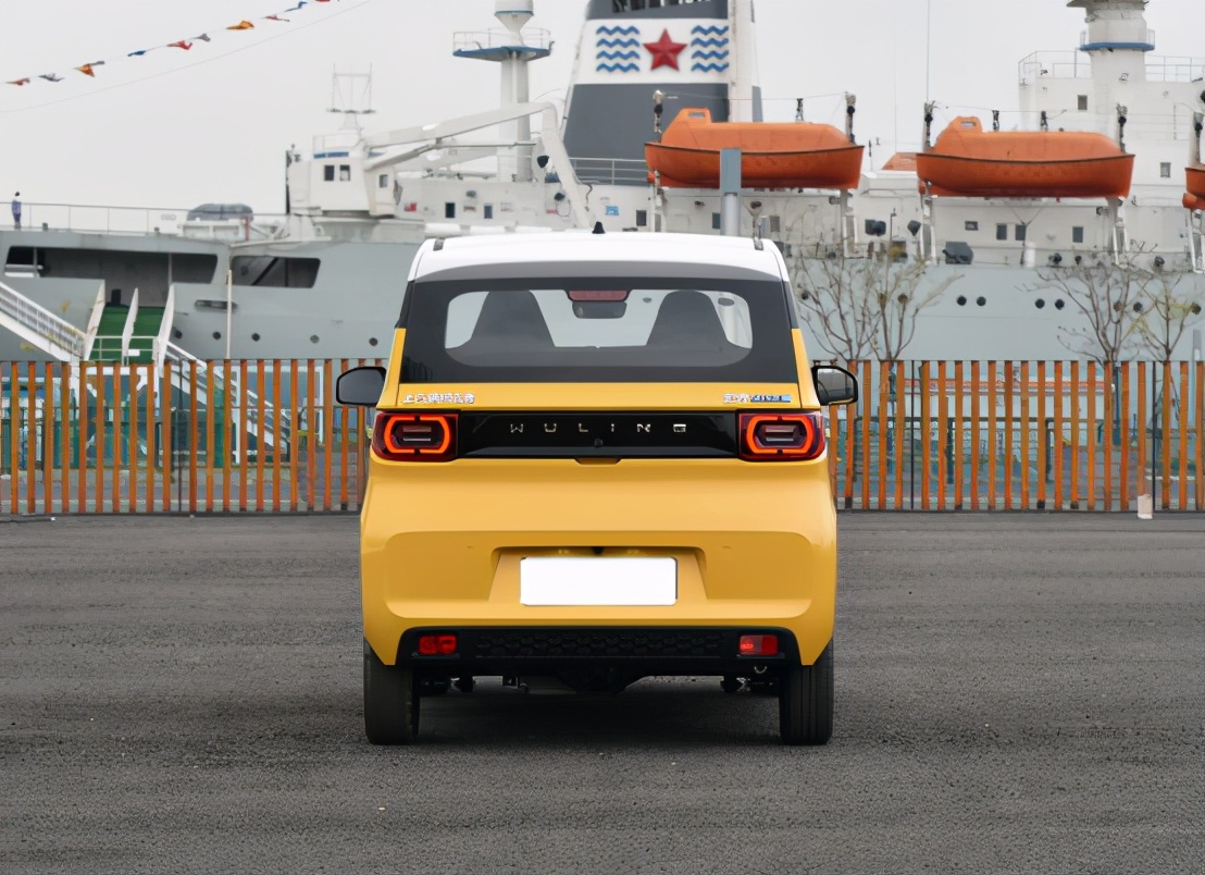 五菱年轻人青睐的一款车,五菱新能源圈粉