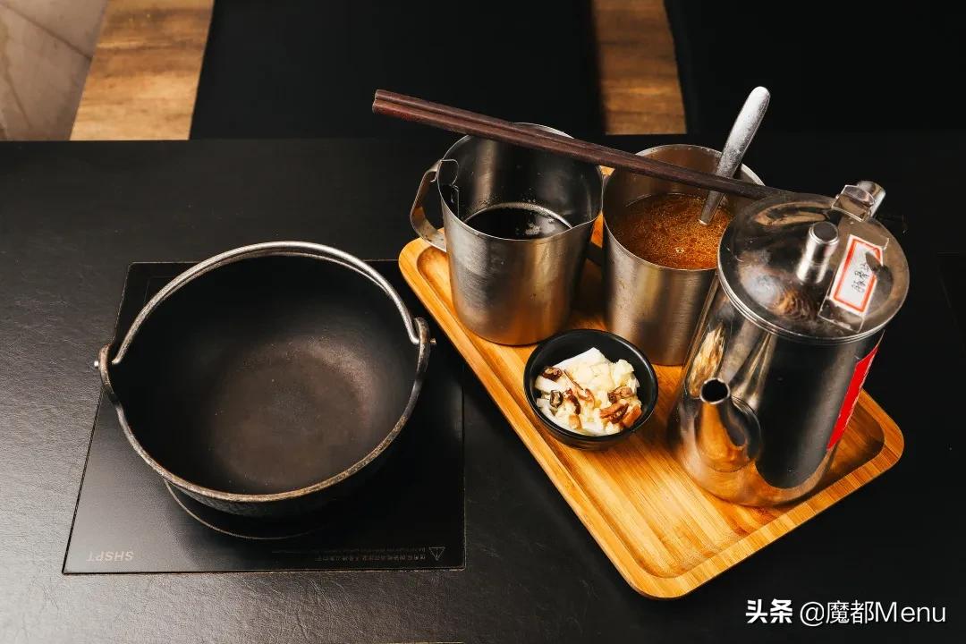 把台式锅物带来魔都，将温暖与美味传递给来到这里的客人