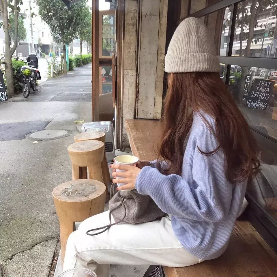 一条白裤子，搭配所有大衣！时髦精必备，给你整个冬天的高级感