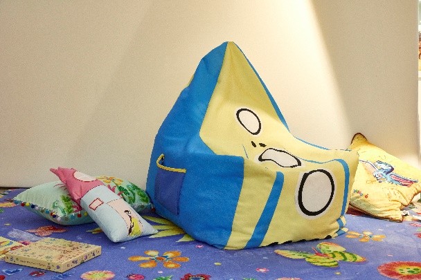 睡觉认床认人是什么原因,小孩子认床有什么方法吗