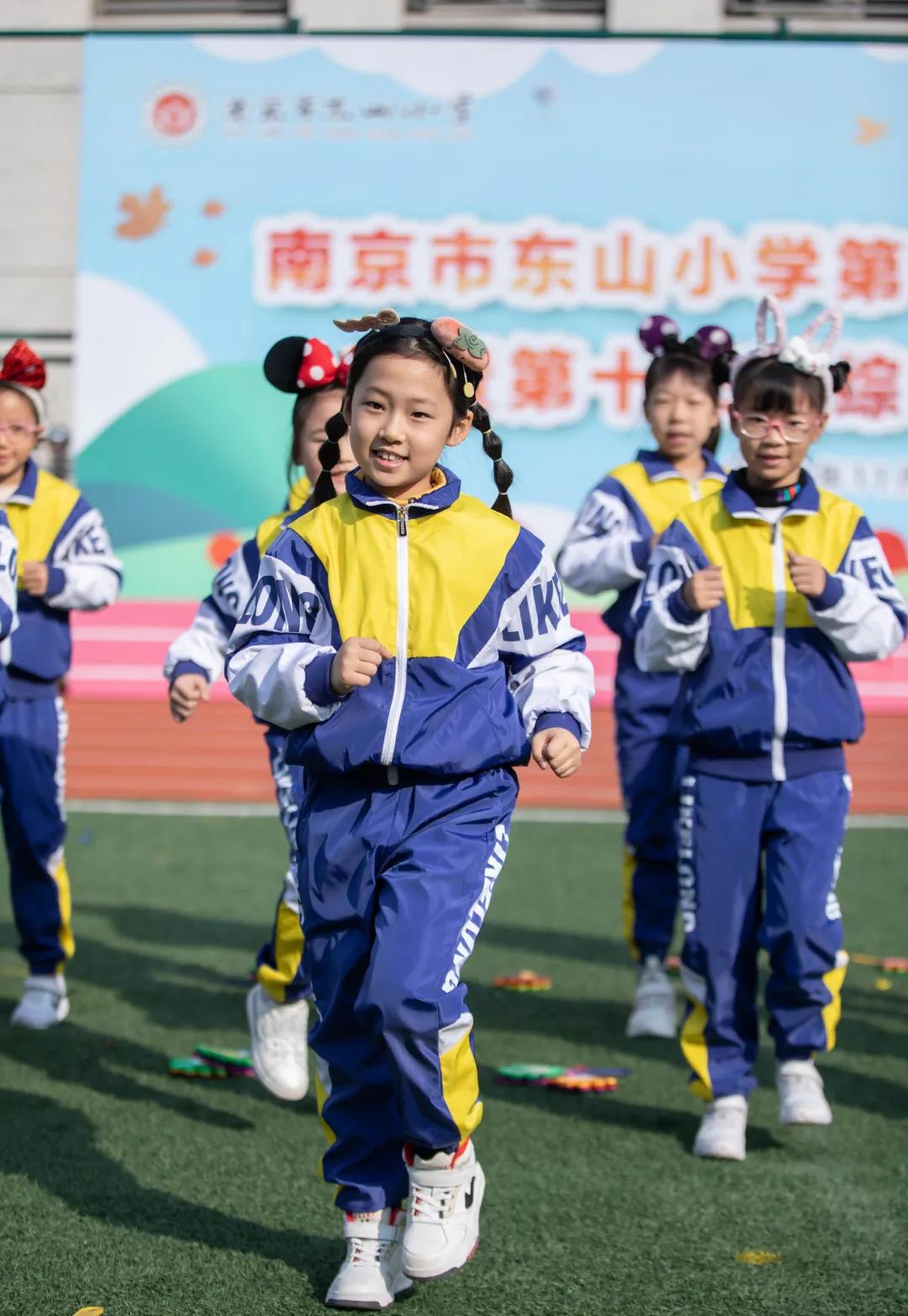 击剑校园比赛,学校击剑运动会