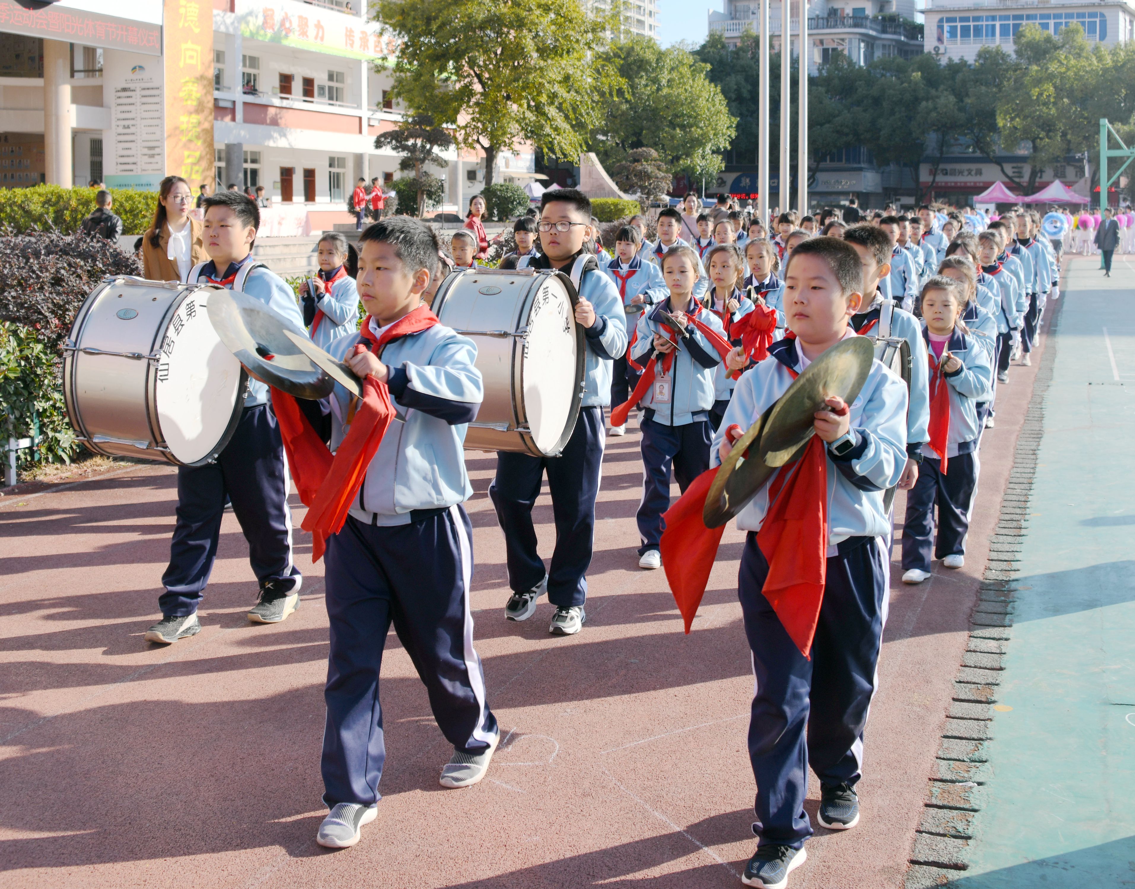 2016年仙居县中小学生运动会,学校运动会开幕式奇葩服装