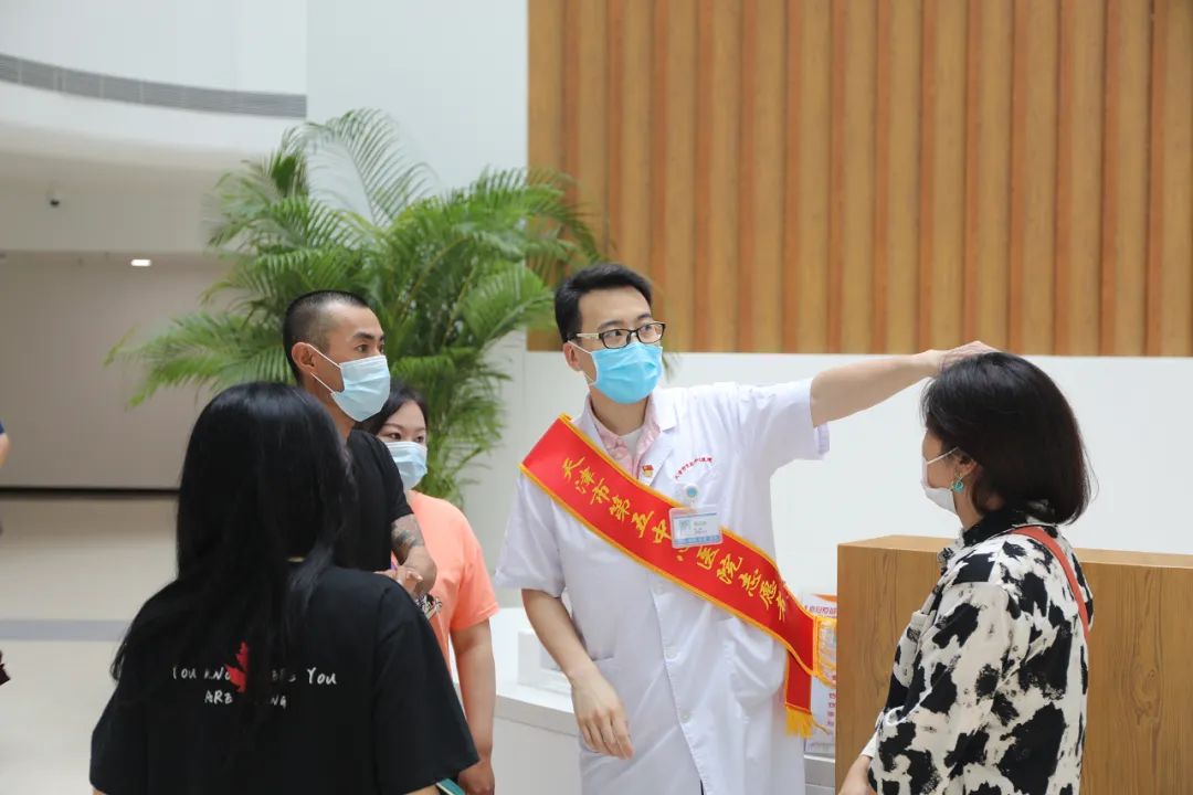 就医环境超级棒！北京大学滨海医院新门诊今日开诊啦