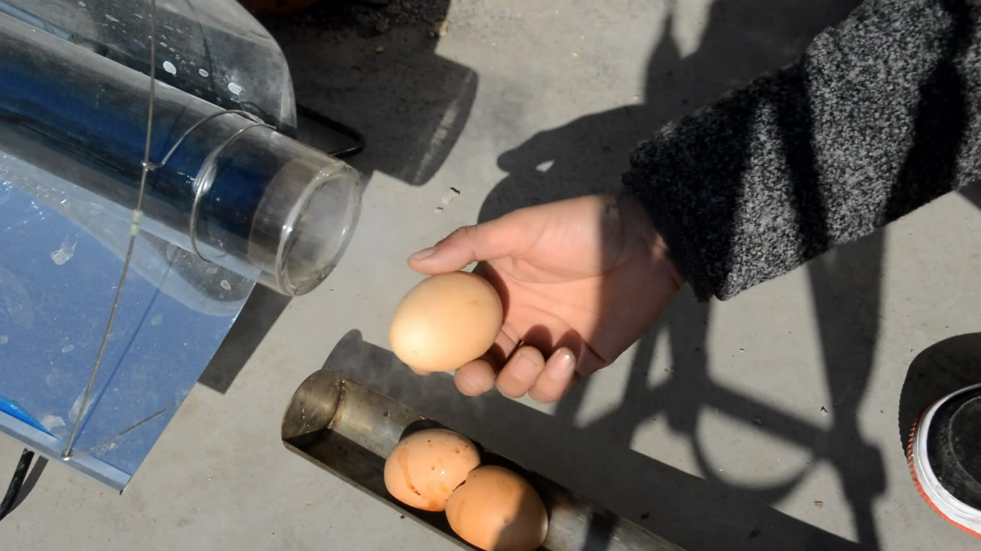 鍒╃敤澶槼鐑ら浮铔嬬殑鏂规硶,绉戞妧鍋氬嚭鏉ョ殑楦¤泲