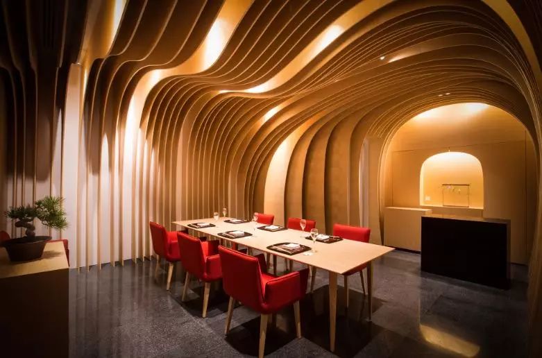 上海最贵的十大顶级餐厅排名,体验亚洲最贵的上海餐厅