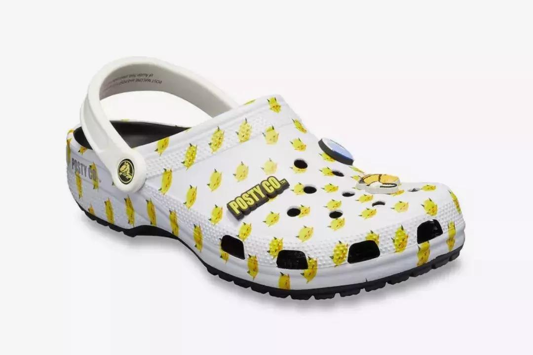 巴黎世家鞋4500元,巴黎世家的联名黄色鞋子