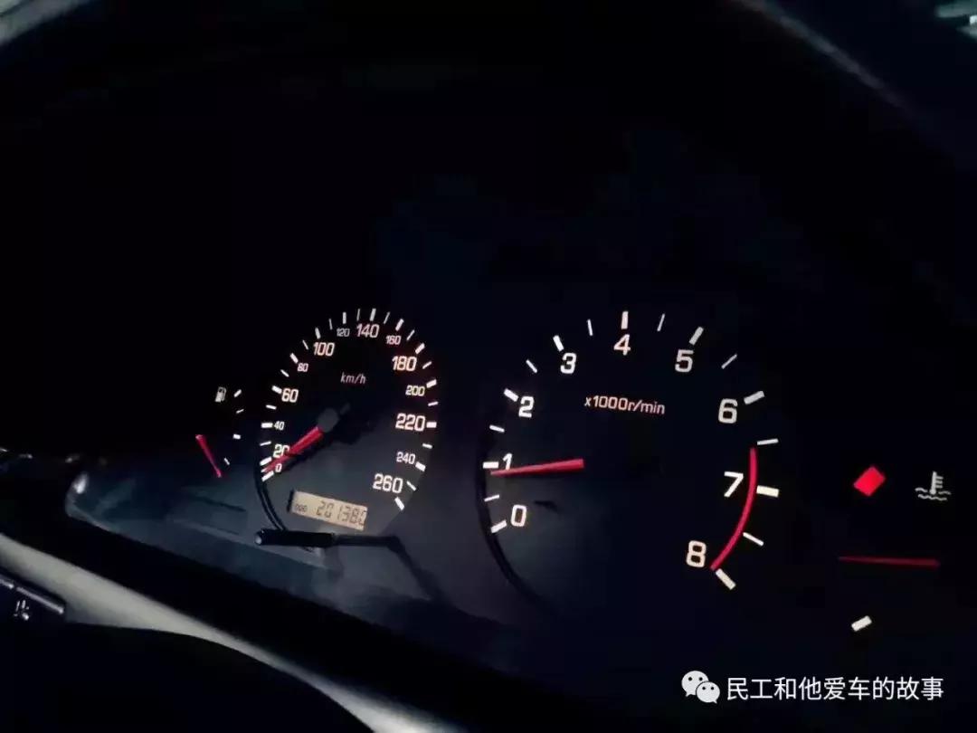 90年尼桑风度,90年代尼桑豪华车