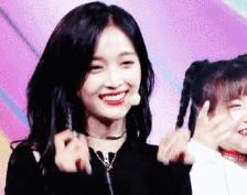 吴宣仪芭莎珠宝封面引争议，遭3位女星碾压！你被谁惊艳到？