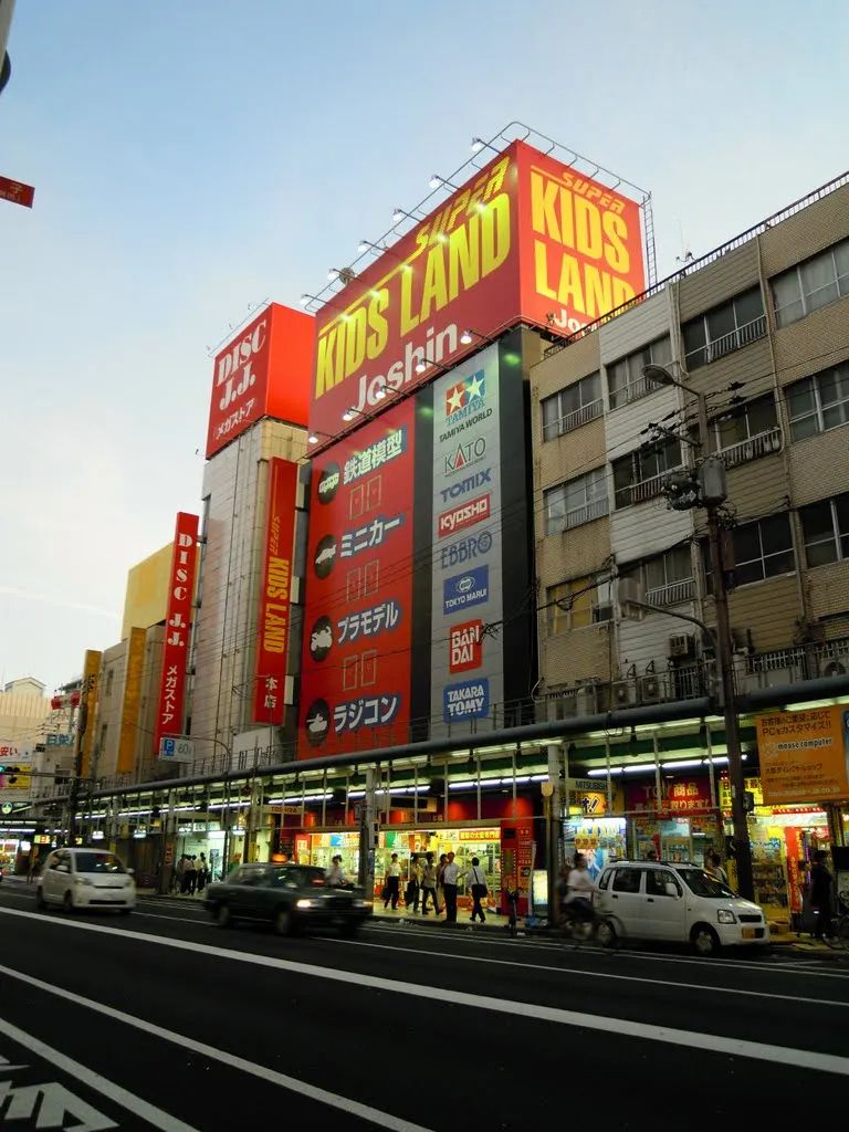 在哪可以买便宜又好看的手办,日本动漫手办在哪里买比较全