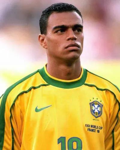 实况足球绿茵精选,实况足球2020绿茵传奇怎么编辑