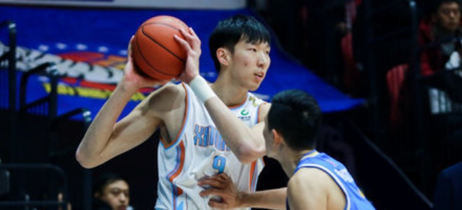 周琦从攻防核心成长成为球队领袖,周琦从攻防核心成长