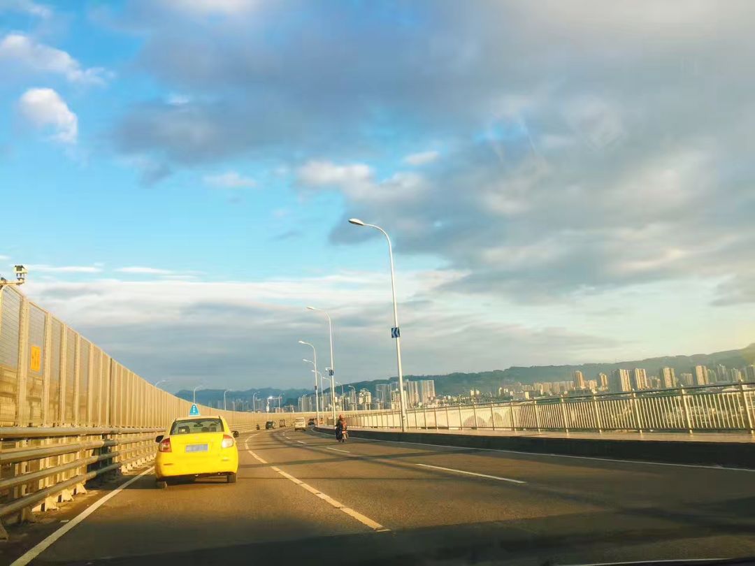 重庆最牛出租车司机带你体验,重庆出租车司机才是最牛导航